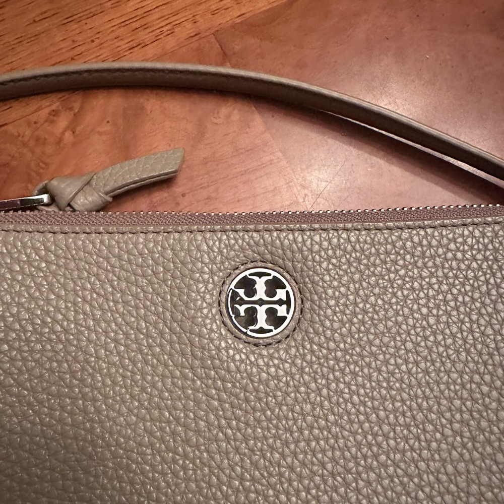 Tory Burch Taupe Pebble Crossbody Bag - Picture 2 of 9